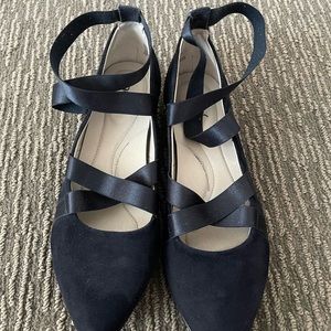 Beautiful Jambu Rumson Too navy blue ballet style shoes Like New